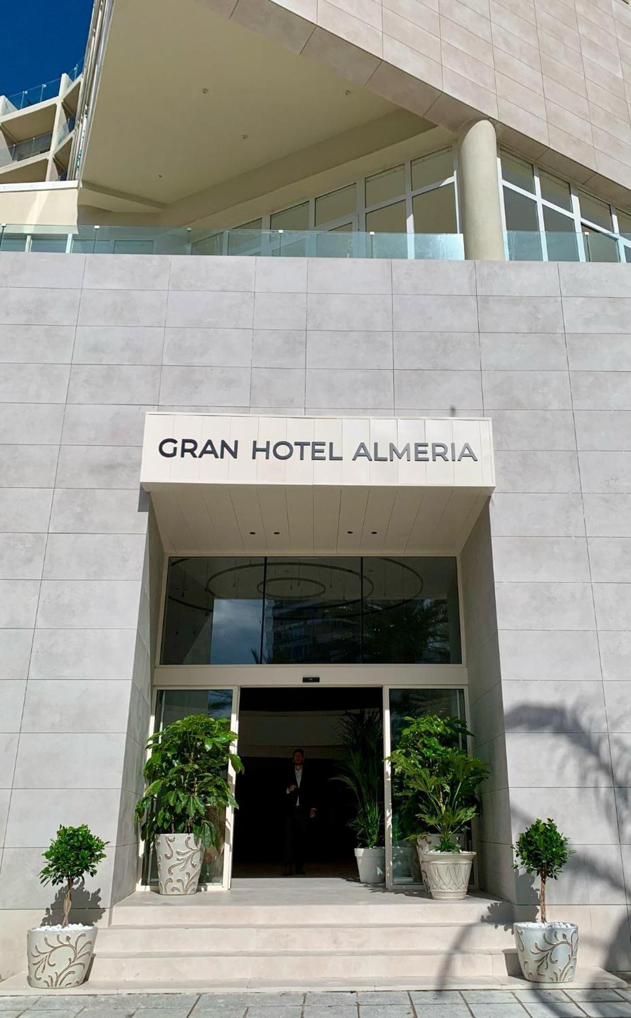 Ohtels Gran Hotel Almeria Ngoại thất bức ảnh