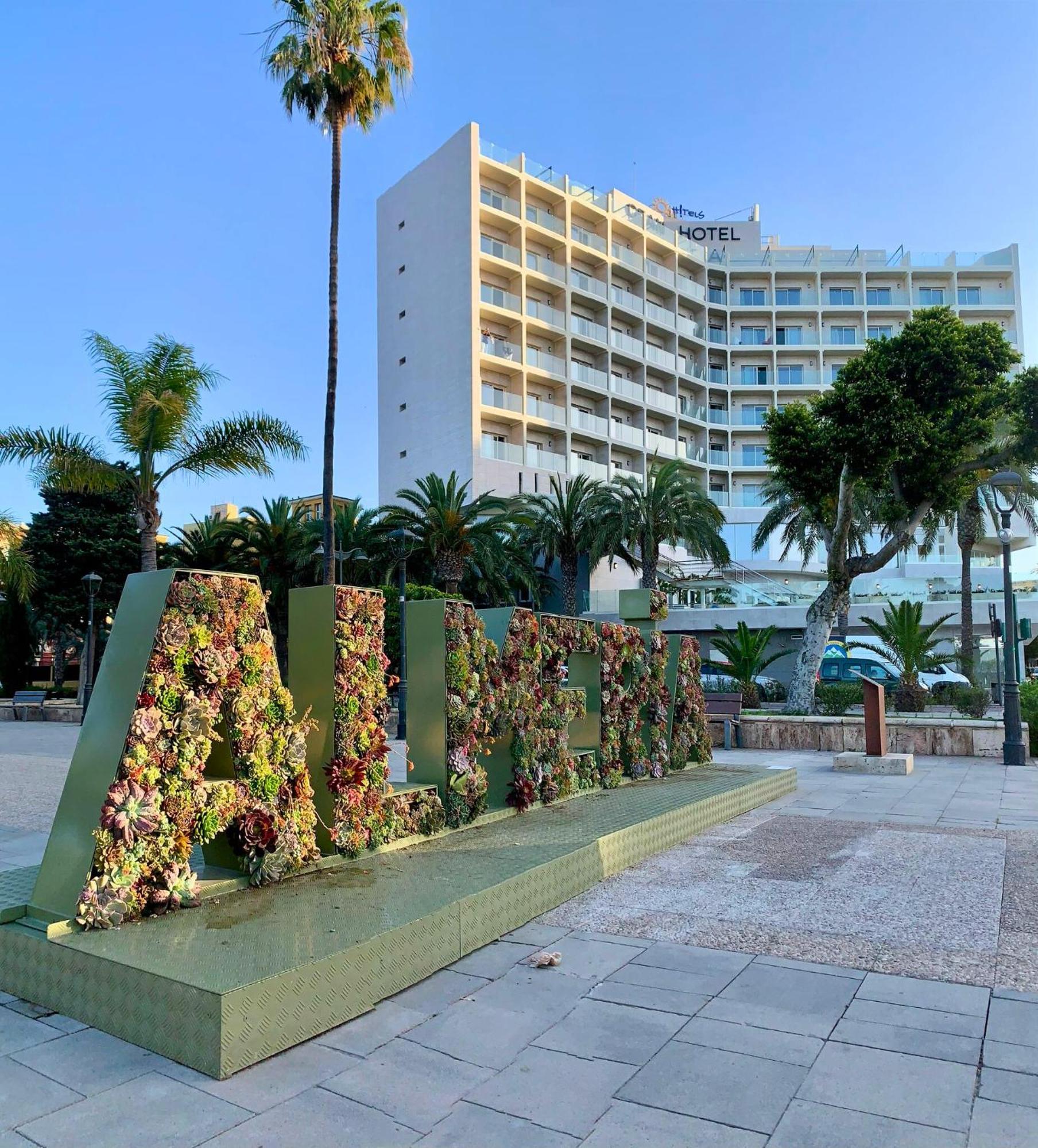 Ohtels Gran Hotel Almeria Ngoại thất bức ảnh