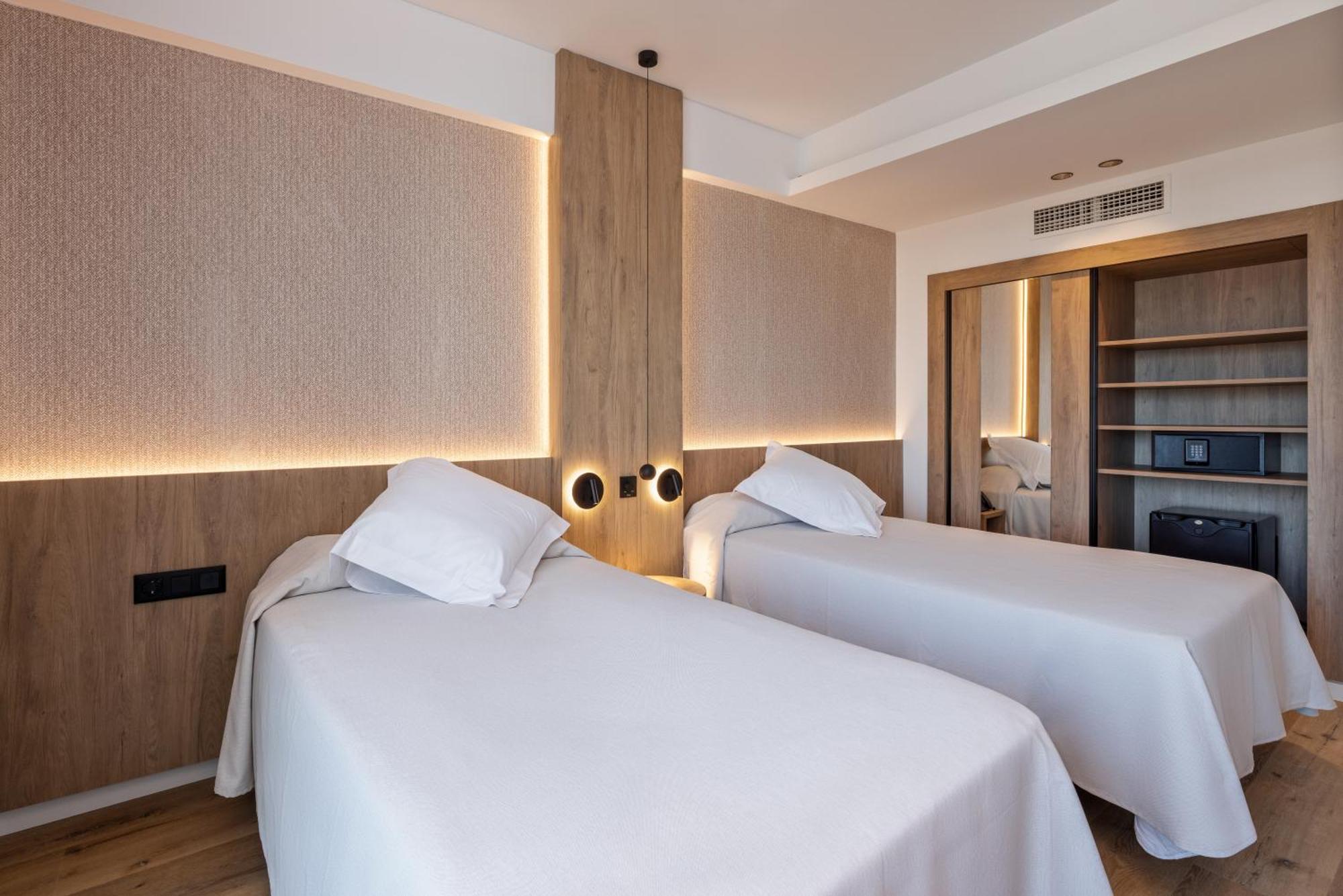 Ohtels Gran Hotel Almeria Phòng bức ảnh
