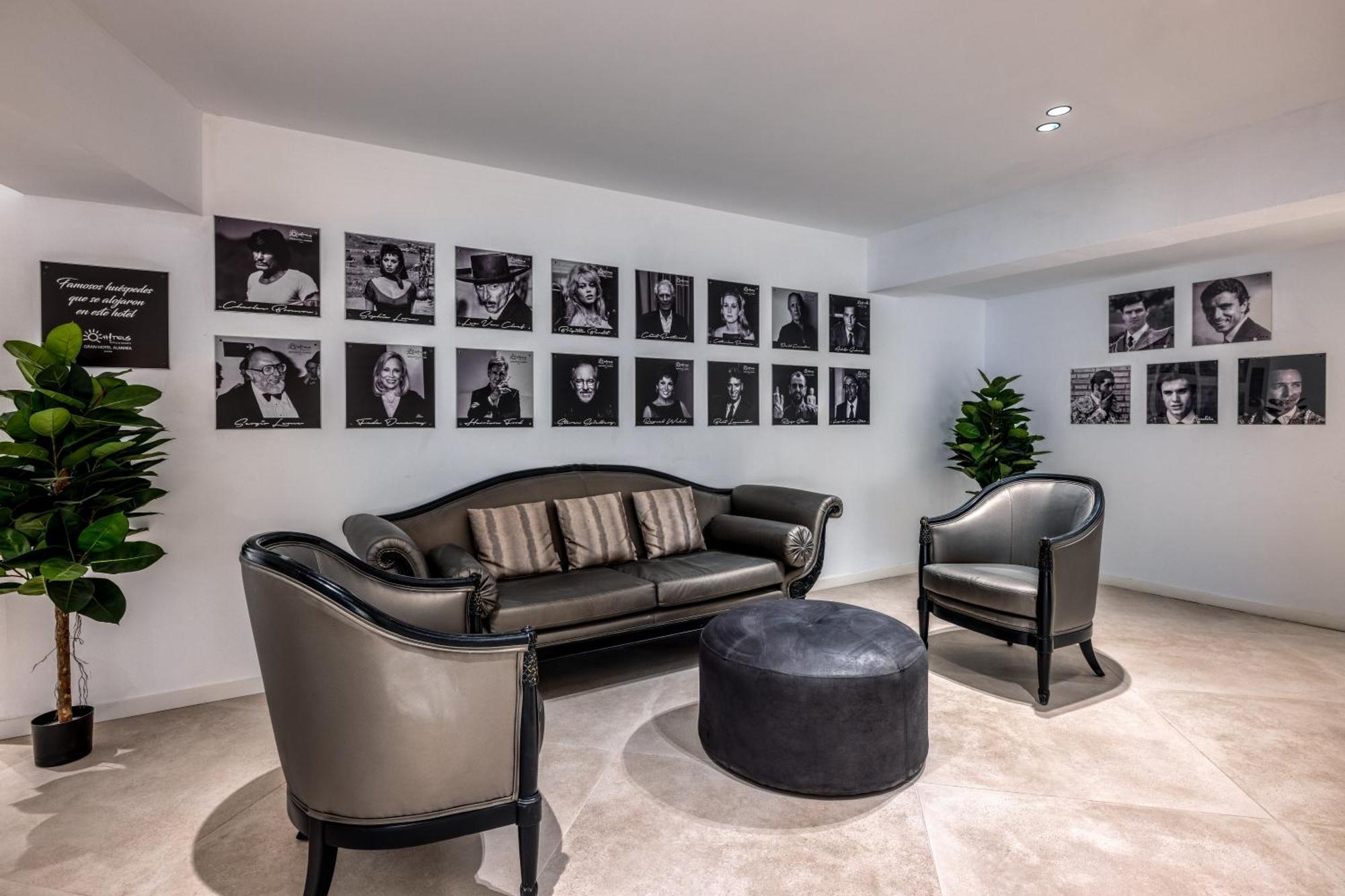 Ohtels Gran Hotel Almeria Ngoại thất bức ảnh