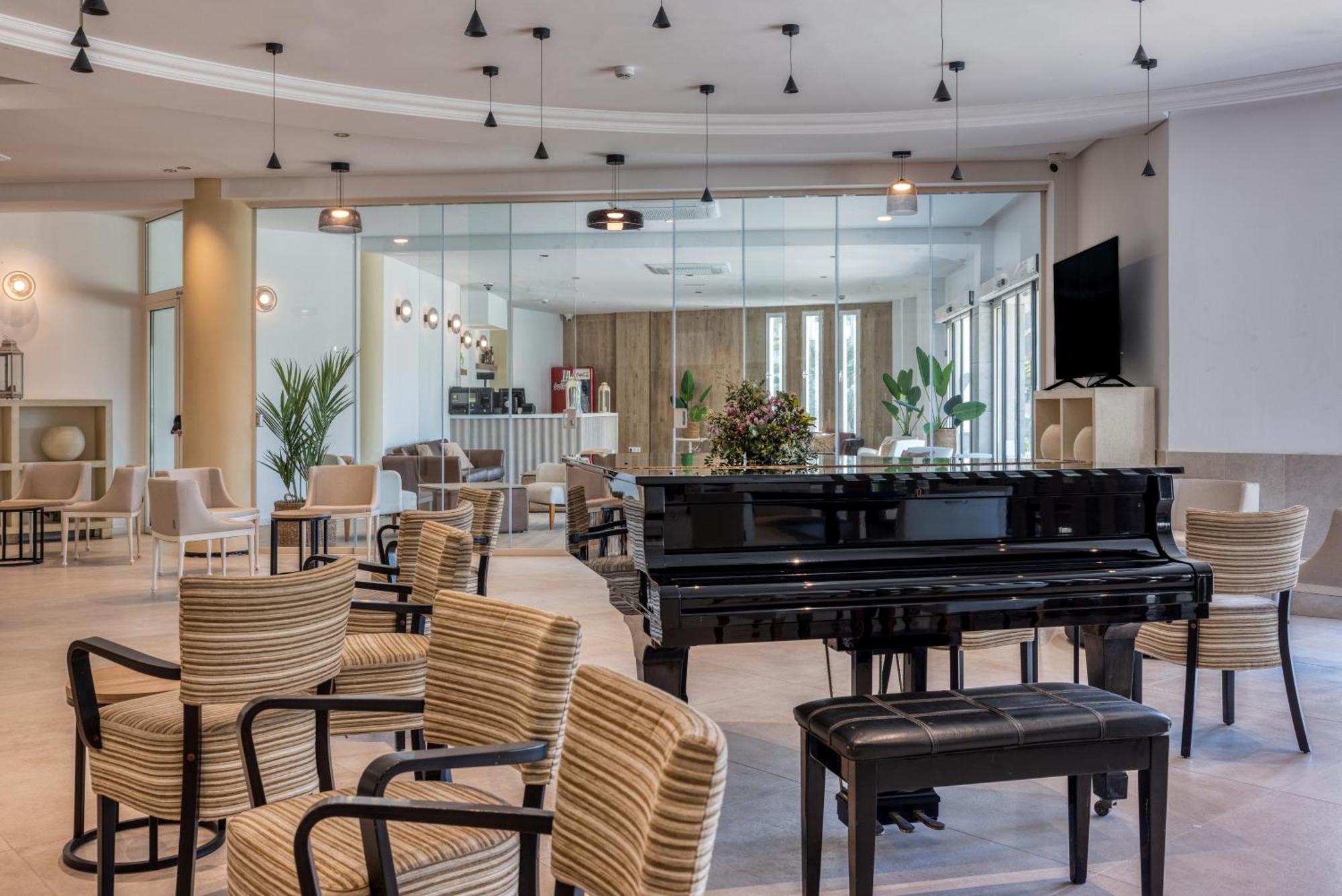 Ohtels Gran Hotel Almeria Ngoại thất bức ảnh