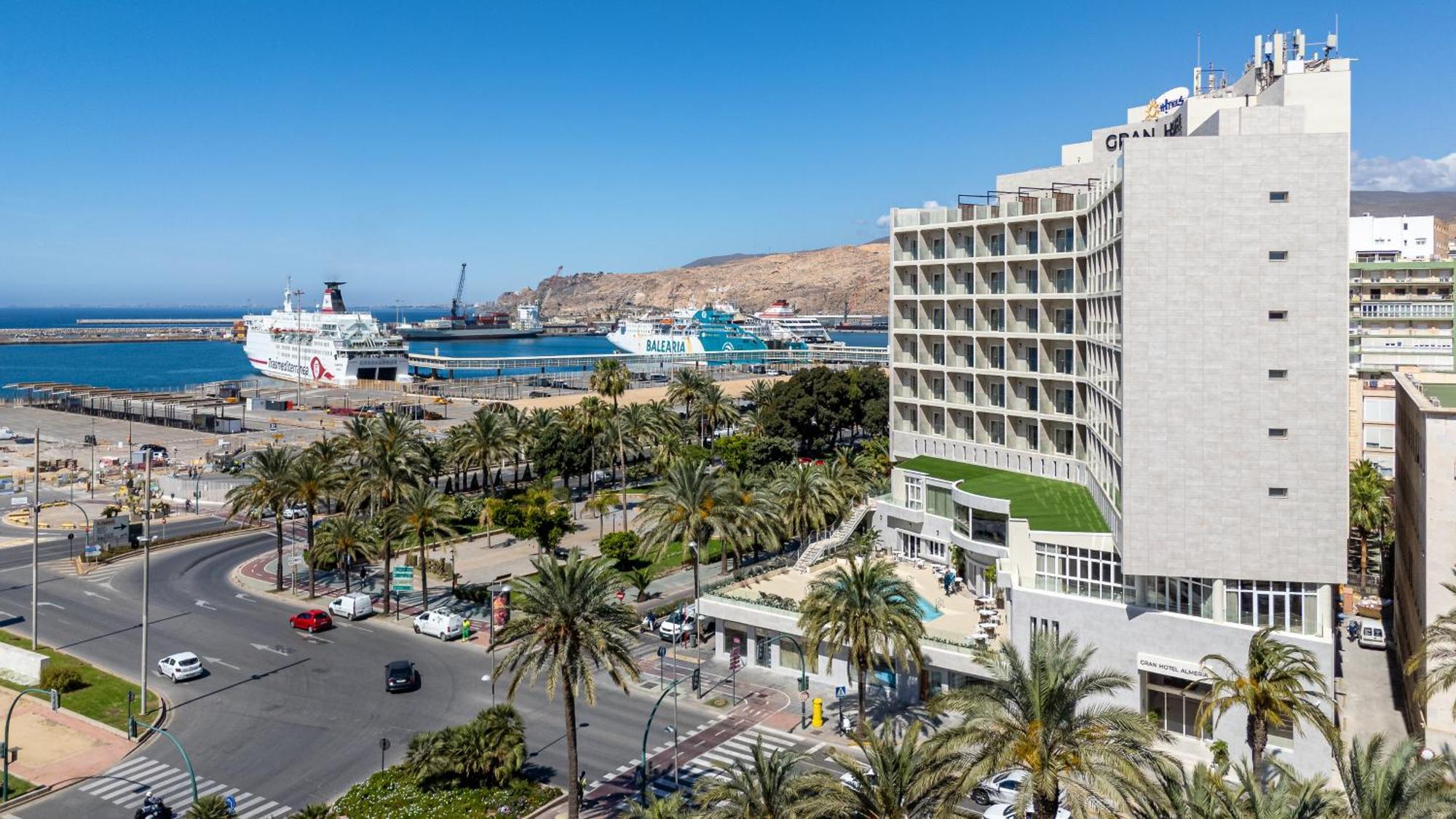 Ohtels Gran Hotel Almeria Ngoại thất bức ảnh
